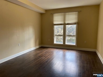 255 Laird Ave unit 1, Cliffside Park, NJ 07010 - photo 4