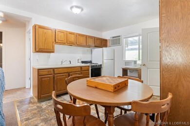 Top floor apartment 2