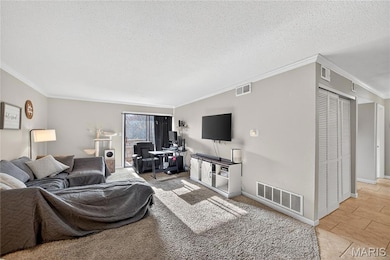 1465 Heritage Landing unit 35, Saint Charles, MO 63303 - photo 5