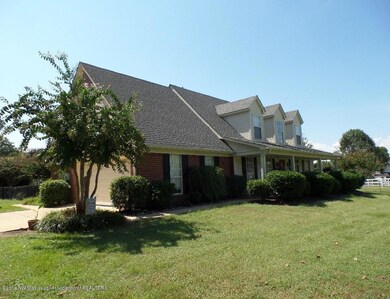 1017 W Oak Grove Rd, Hernando, MS 38632 - photo 2