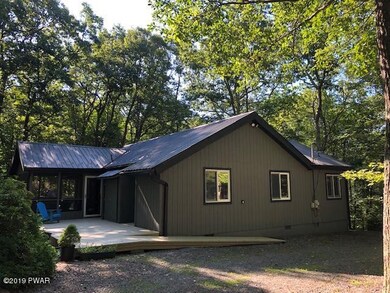 109 Longspur Ln, Hawley, PA 18428 - photo 2