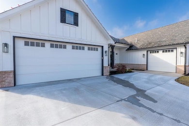 2700 Woodlawn Ct, Shawnee, OK 74804 - photo 4