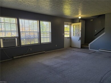 Living Room - 277