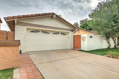 1547 E Driftwood Dr-2