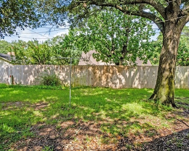 3412 Meadow Ln, Bay City, TX 77414 - photo 6