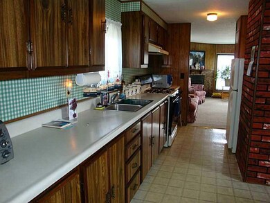 93 Pine Hill Rd, Berwick, ME 03901 - photo 7