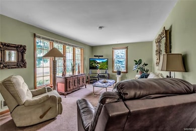 252 Drake Dr, North Tonawanda, NY 14120 - photo 5