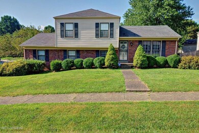 8201 Rochelle Rd, Louisville, KY 40228 - photo 2