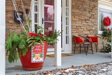 211 Davis Ave, Pittsburgh, PA 15223 - photo 6