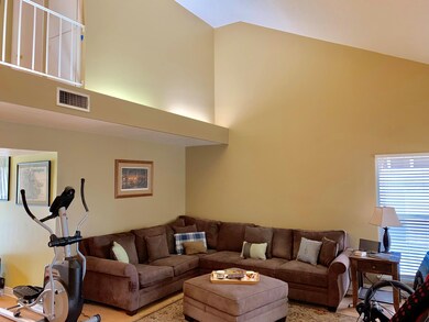 27824 Rosamond Dr LR pic\