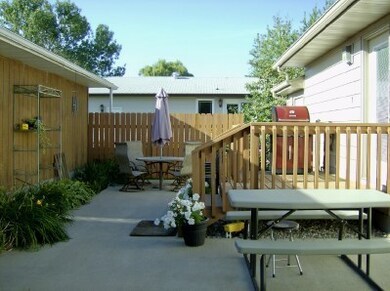 Back Patio<|><|>