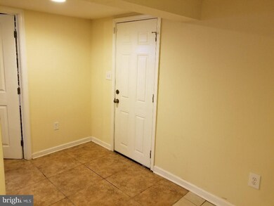 1011 Nova Ave unit B, Capitol Heights, MD 20743 - photo 2