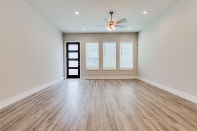 9014 Lonestar River Ln, Houston, TX 77080 - photo 4