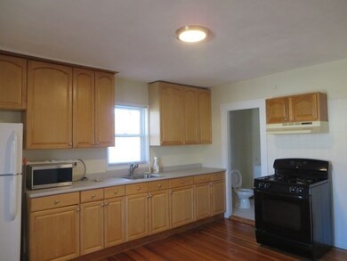 68 Valley St unit 3, Wakefield, MA 01880 - photo 2
