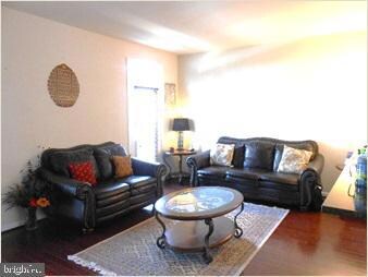 20652 Tannahill Terrace, Ashburn, VA 20147 - photo 2