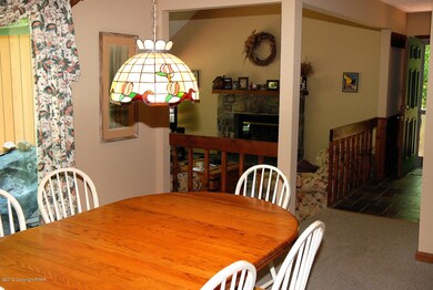 160 Cumberland Rd, Pocono Pines, PA 18350 - photo 2