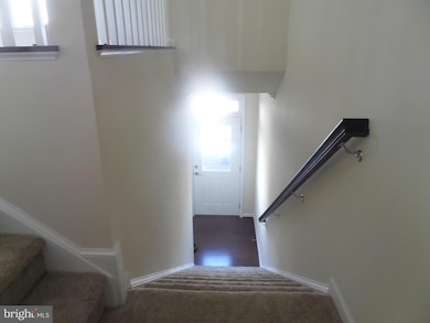 25280 Arrowroot Terrace, Chantilly, VA 20152 - photo 2