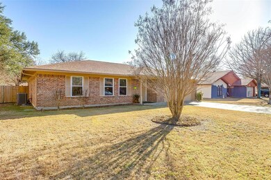 1029 Princeton Place, Cleburne, TX 76033 - photo 4