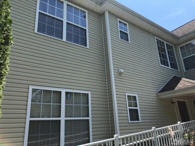 50 Forest Dr unit 50, Piscataway, NJ 08854 - photo 2