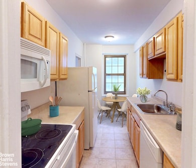 1100 Grand Concourse unit 1-D, Bronx, NY 10456 - photo 7