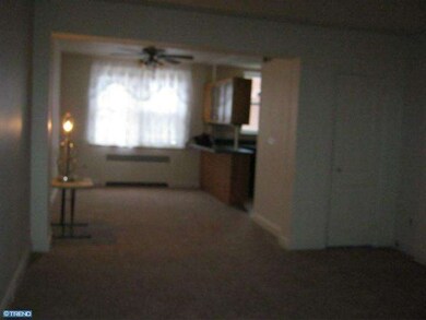 3303 Oakmont St, Philadelphia, PA 19136 - photo 2