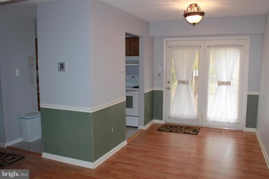1586 Brimfield Cir, Sykesville, MD 21784 - photo 3