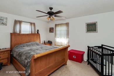 2243 Pearsall Pkwy, Waukegan, IL 60085 - photo 6