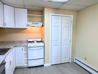 29 Fletcher St unit 4, Ayer, MA 01432 - photo 2
