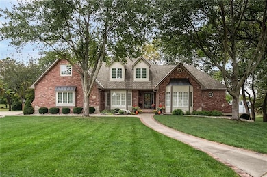 610 W Willow Ln, Ottawa, KS 66067 - photo 2