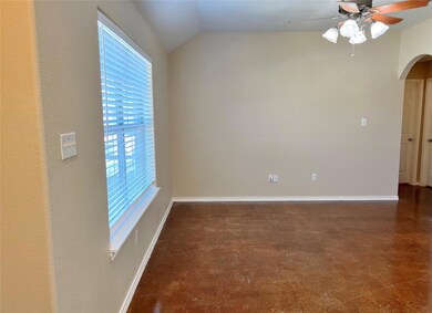 120 Sunburst Ct, Weatherford, TX 76087 - photo 2
