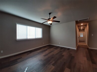 9741 Grosbeak Ln, Magnolia, TX 77354 - photo 4