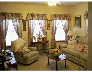 42 Tingley St, Pawtucket, RI 02861 - photo 4