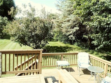 Rear deck pic 3 privacy