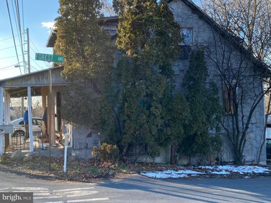 1439 Mount Laurel Rd, Temple, PA 19560 - photo 3