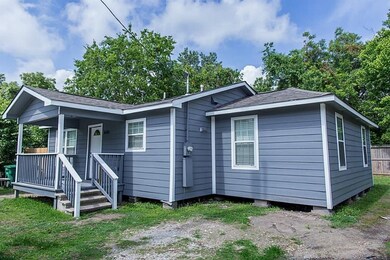 6521 Wheatley St, Houston, TX 77091 - photo 2