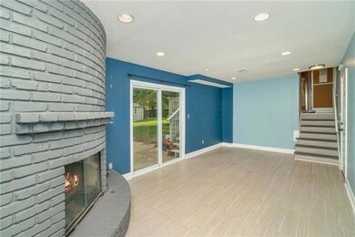 8845 Widmer Rd, Lenexa, KS 66215 - photo 7