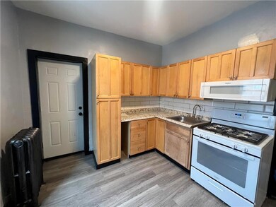 1024 W Turner St unit 2, Allentown, PA 18102 - photo 3