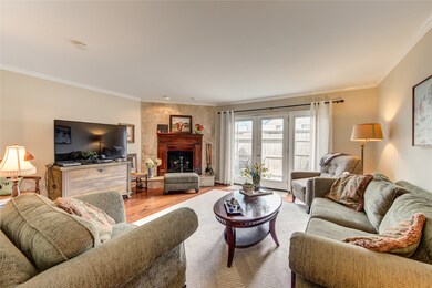 10354 Longmont Dr unit 46/2, Houston, TX 77042 - photo 4