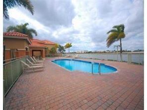 626 SW 106th Ave unit 1512, Pembroke Pines, FL 33025 - photo 5