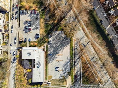 1810 Madison Ave, Kansas City, MO 64108 - photo 3