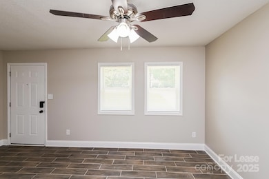 4700 Lawrence Orr Rd, Charlotte, NC 28212 - photo 3