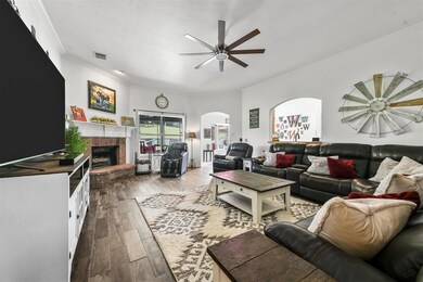 173 Cooperstown Dr, Springtown, TX 76082 - photo 7