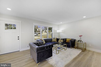 8933 Braeburn Dr, Annandale, VA 22003 - photo 6