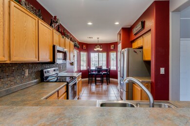 Listing_393256_Photo_2