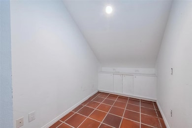 336 Litchfield Ln, Houston, TX 77024 - photo 7