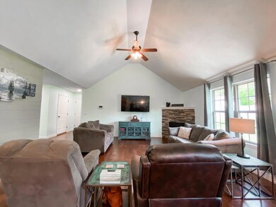 1078 E Daisy Falls Dr, Nixa, MO 65714 - photo 4