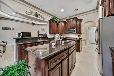 402 Monarch Oak Dr, Magnolia, TX 77354 - photo 6