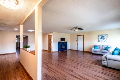 10212 Honolulu Dr, El Paso, TX 79925 - photo 4