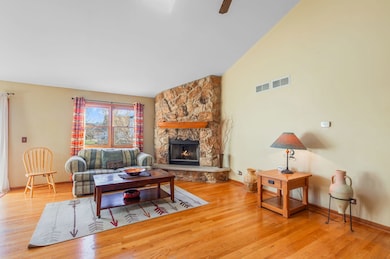 unlisted-address, Elburn, IL 60119 - photo 5