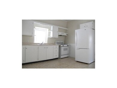 137 Sutton St, Providence, RI 02903 - photo 5